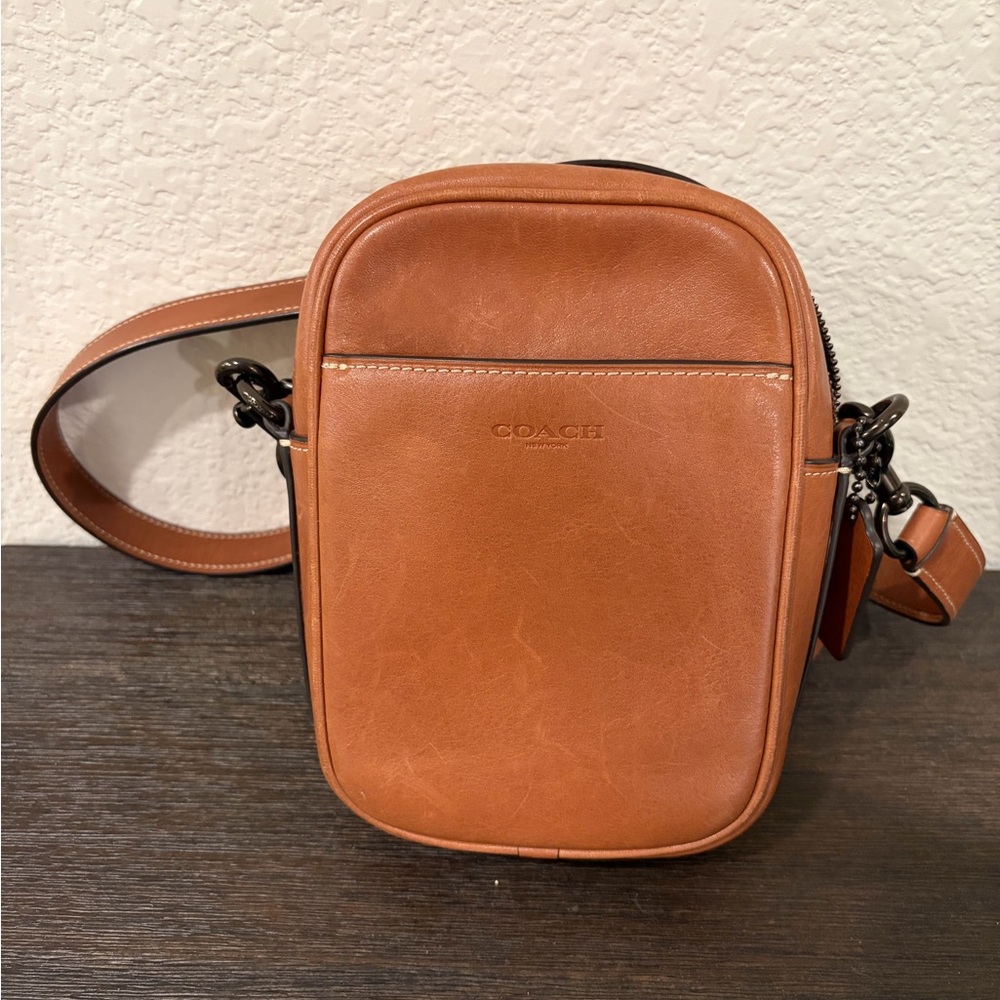Coach Hitch Crossbody Men's Leather Bag - Picture 3 of 6